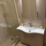 οικία τζιβαέρι شقة إذيسا