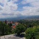 شقة οικία τζιβαέρι إذيسا