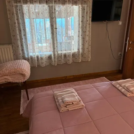 οικία τζιβαέρι Apartament *